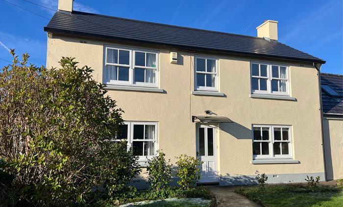 Penbwchdy Cottage facade